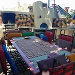 Appartement En Sous Sol De Villa Avec Jardin Et Piscine
